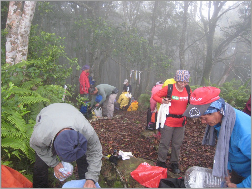 2013-04-09 13-34-27準備下山.jpg